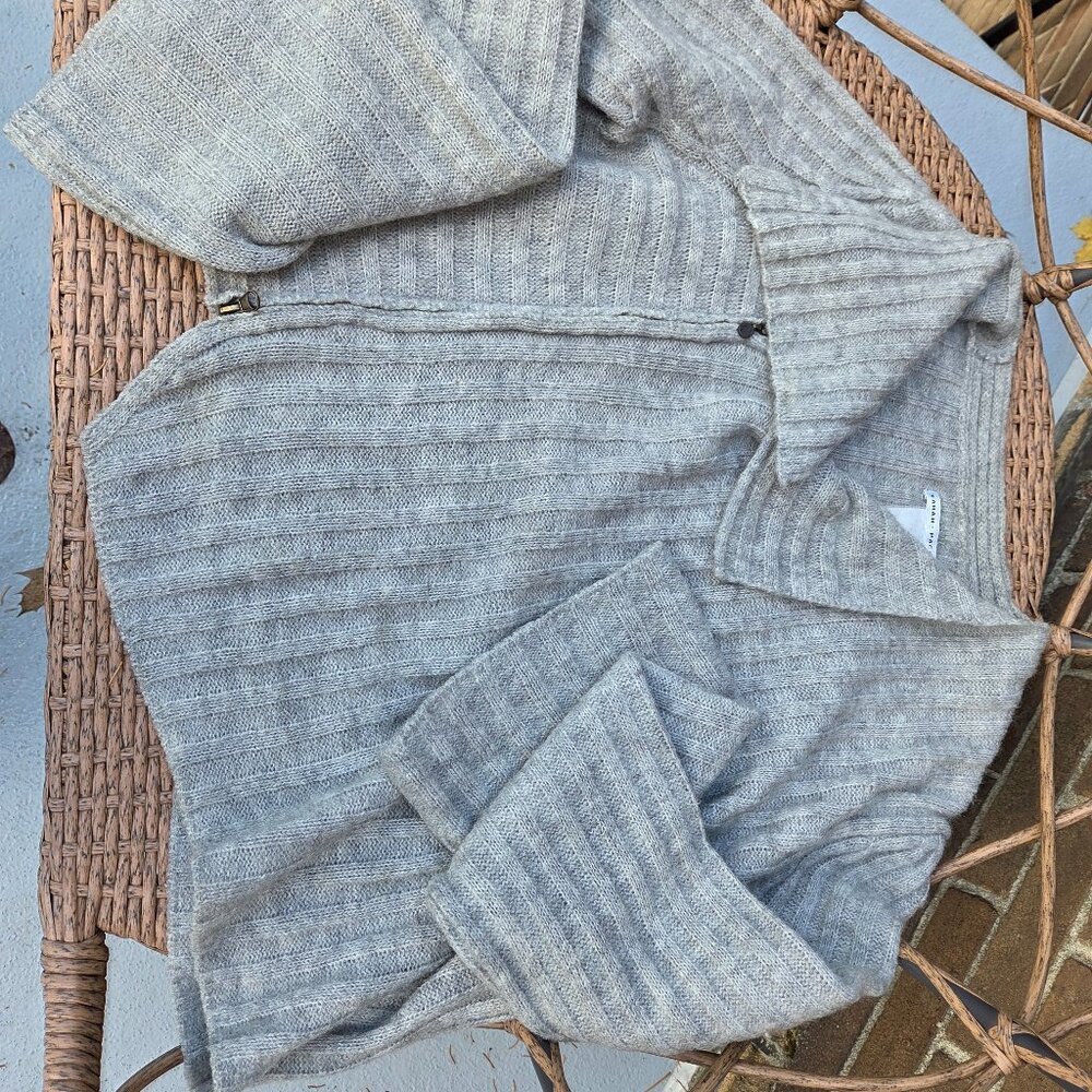 Sarah Pacini Light Gray Ribbed Zip-Front Cardigan Sweater - Picture 5 of 8